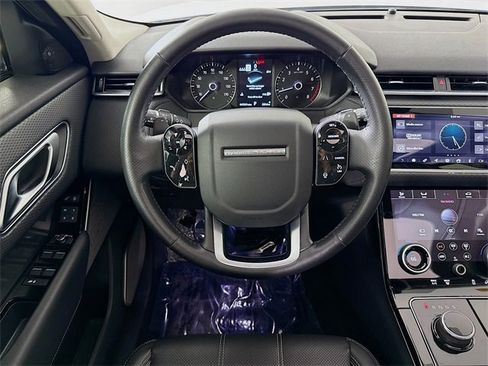 Used 2020 Land Rover Range Rover Velar S image 25