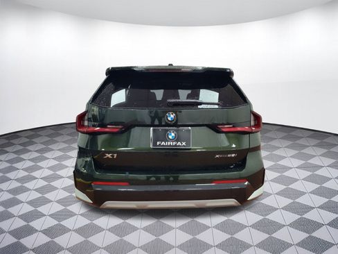Used 2025 BMW X1 xDrive28i w/ Technology Package image 9