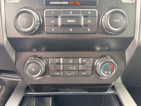 Used 2020 Ford F150 XLT w/ Equipment Group 302A Luxury image 17