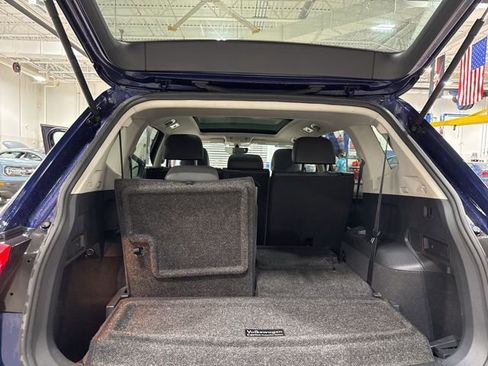 Used 2021 Volkswagen Tiguan SE w/ Panoramic Sunroof Package image 14