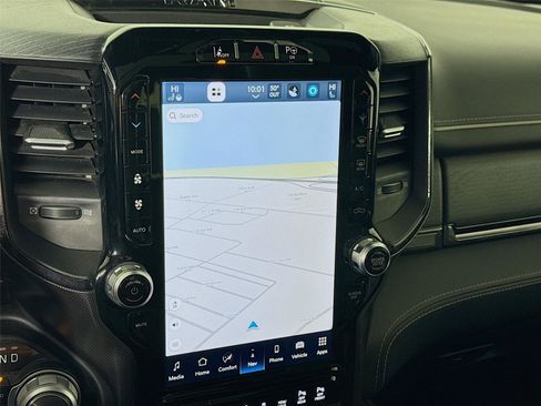 Used 2022 RAM 1500 Limited image 7