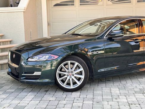 Used 2018 Jaguar XJ R-Sport AWD/4WD image 2