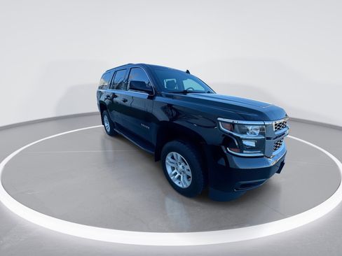 Used 2019 Chevrolet Tahoe LT image 2