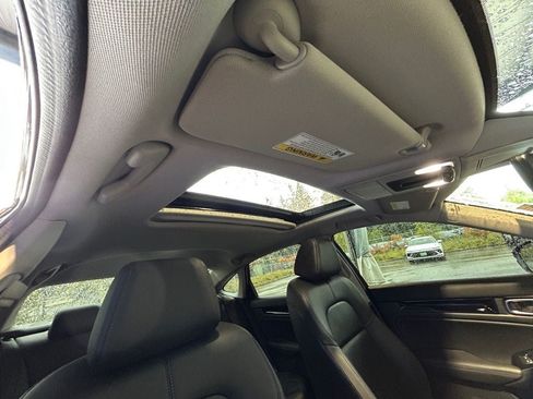 Used 2024 Honda Civic Touring image 27