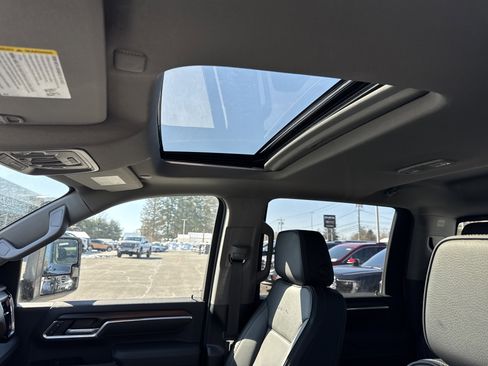 New 2026 GMC Sierra 2500 Denali w/ Denali Reserve Package image 12