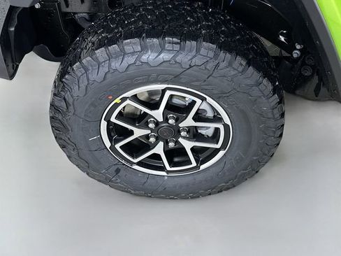 New 2026 Jeep Wrangler Unlimited Rubicon AWD/4WD image 28
