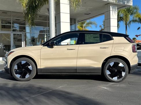 New 2026 Volvo EX30 Ultra image 2