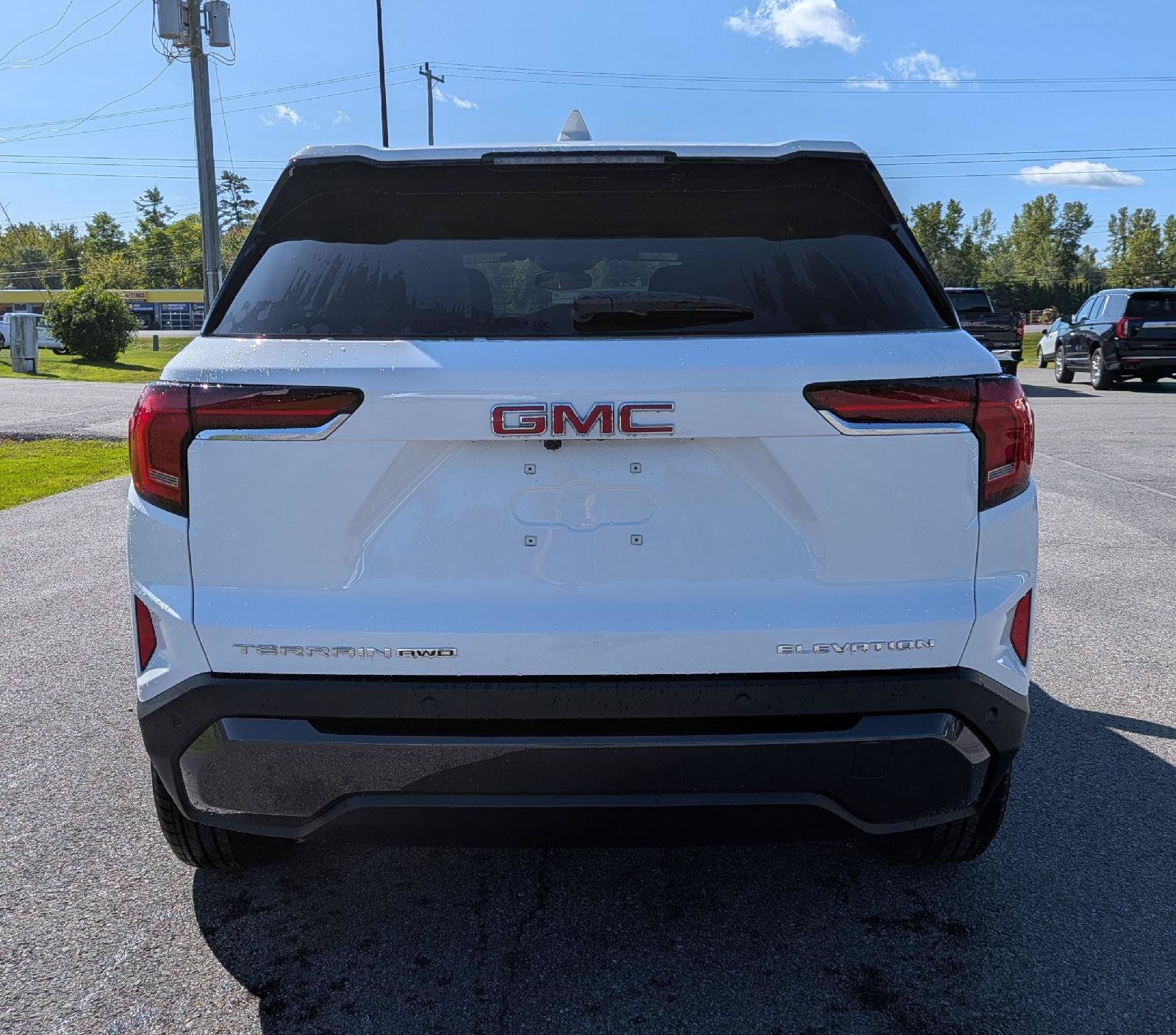New 2027 GMC Terrain Elevation AWD/4WD image 9