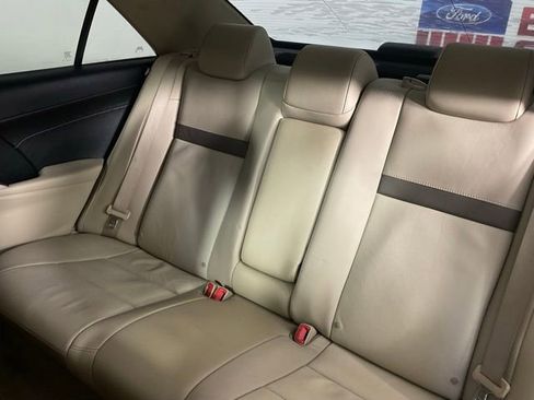 Used 2013 Toyota Camry XLE w/ Leather Pkg image 16