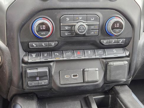 Used 2022 Chevrolet Silverado 3500 LTZ w/ LTZ Premium Package AWD/4WD image 27
