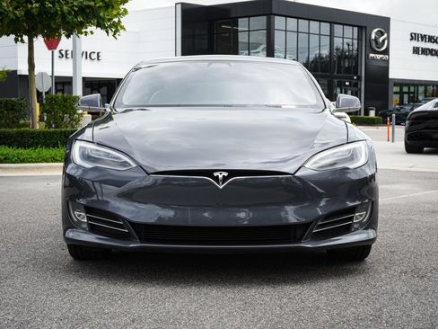 Used 2020 Tesla Model S Long Range AWD/4WD image 3