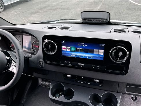 New 2026 Mercedes-Benz Sprinter 2500 image 8