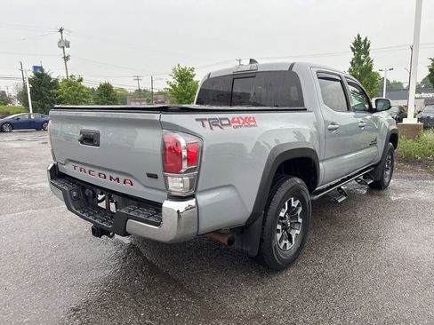 Used 2020 Toyota Tacoma TRD Off-Road AWD/4WD image 5