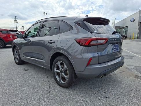 Certified 2024 Ford Escape ST-Line AWD/4WD image 9