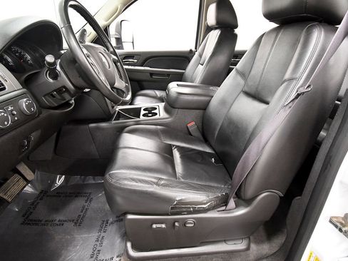 Used 2012 Chevrolet Silverado 2500 LTZ w/ LTZ Plus Package AWD/4WD image 13