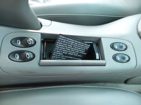 Used 2005 Porsche 911 Cabriolet image 82