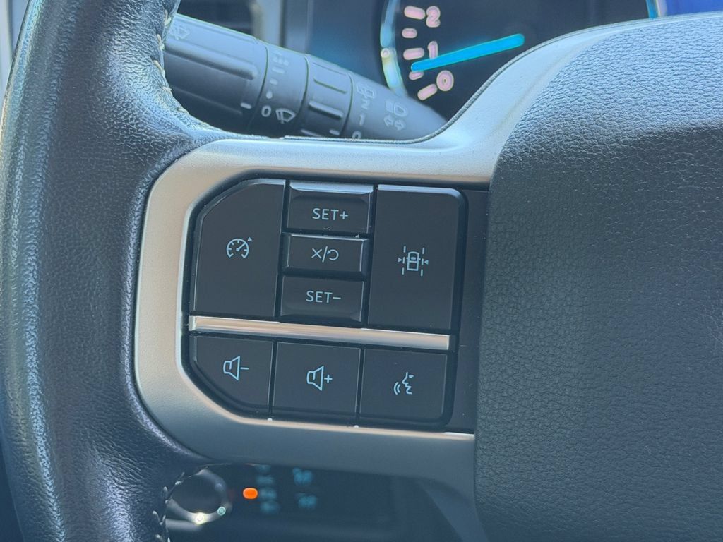 Used 2023 Ford Expedition XLT AWD/4WD image 13