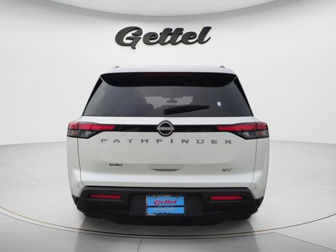 Certified 2024 Nissan Pathfinder SV FWD image 6