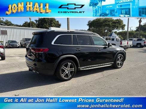 Used 2021 Mercedes-Benz GLS 450 4MATIC image 11