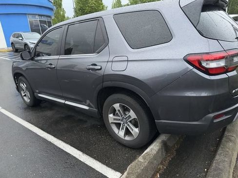 Used 2024 Honda Pilot EX-L image 4