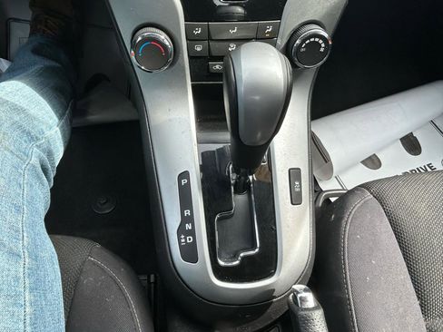 Used 2014 Chevrolet Cruze LT FWD image 26