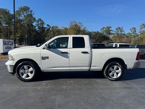 Used 2024 RAM 1500 Classic SLT image 5