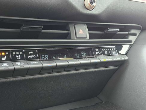 New 2026 Toyota Crown Signia w/ Advanced Technology Package AWD/4WD image 32