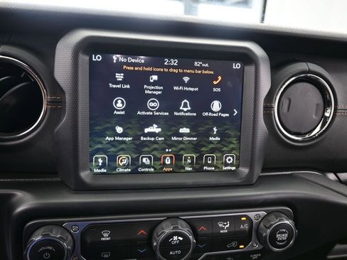 Used 2022 Jeep Gladiator Overland image 19