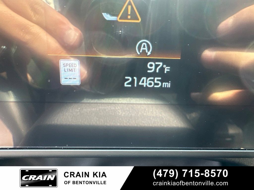 Certified 2025 Kia Sportage EX FWD image 18