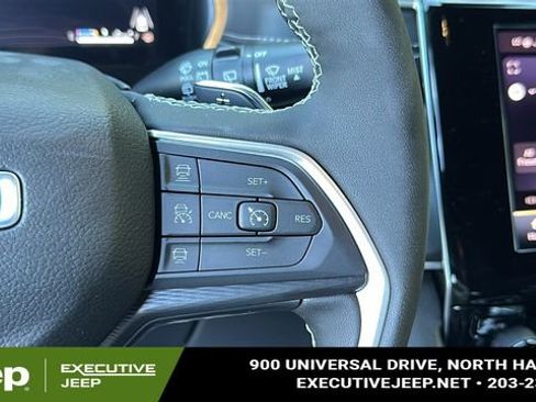 New 2025 Jeep Grand Cherokee Laredo X w/ Luxury Tech Group I image 14