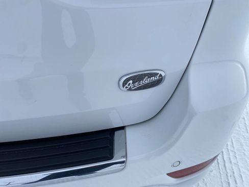 Used 2015 Jeep Grand Cherokee Overland w/ Advanced Technology Group image 14