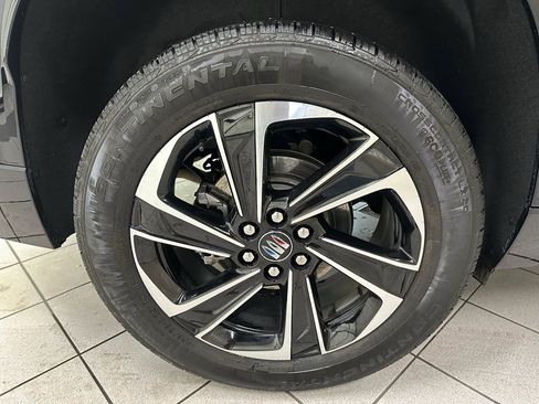 Used 2025 Buick Enclave Sport Touring image 14