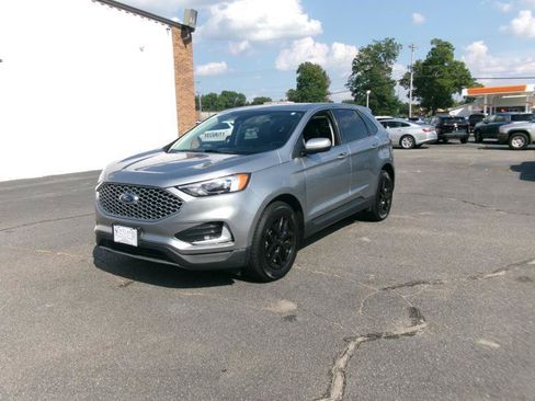 Used 2024 Ford Edge SEL AWD/4WD image 2