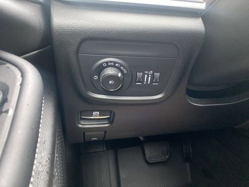 New 2025 Jeep Grand Cherokee L Limited w/ Luxury Tech Group II image 15