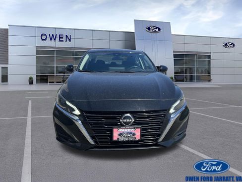 Used 2023 Nissan Altima 2.5 SL FWD image 2