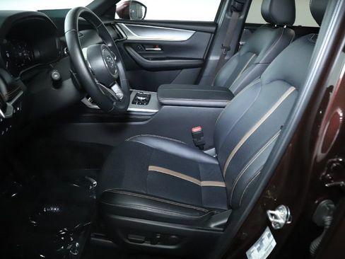 Used 2024 MAZDA CX-90 Plug-In Hybrid w/ Premium Plus AWD/4WD image 19