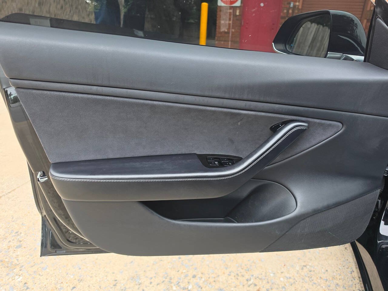 Used 2018 Tesla Model 3 Long Range RWD image 8