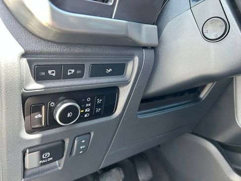 Used 2023 Ford F150 Lariat w/ Equipment Group 502A High AWD/4WD image 31