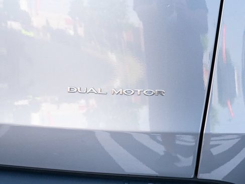 Used 2026 Tesla Model Y Long Range AWD/4WD image 15