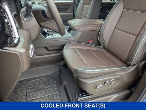 New 2026 GMC Sierra 3500 Denali w/ Denali Reserve Package image 16