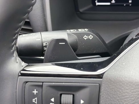 Certified 2025 Nissan Rogue SL w/ SL Premium Package image 34