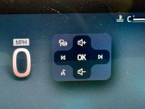 Used 2025 Ford Expedition Tremor image 32