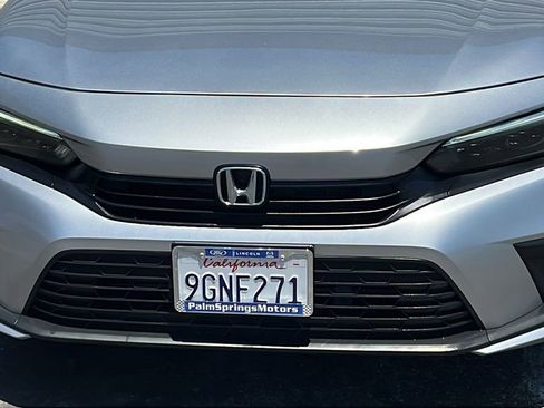 Used 2023 Honda Civic Sport image 3
