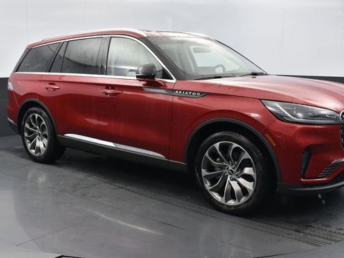 New 2025 Lincoln Aviator Reserve w/ Illumination Package image 6
