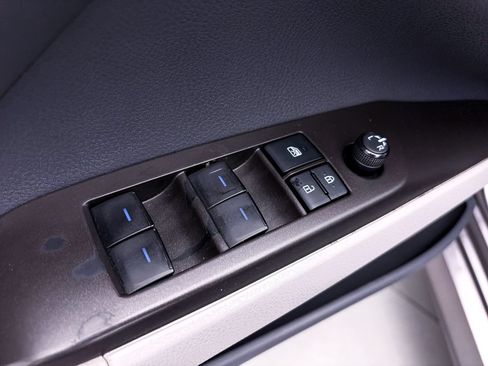 Used 2021 Toyota Camry LE w/ Audio Upgrade Package FWD image 18