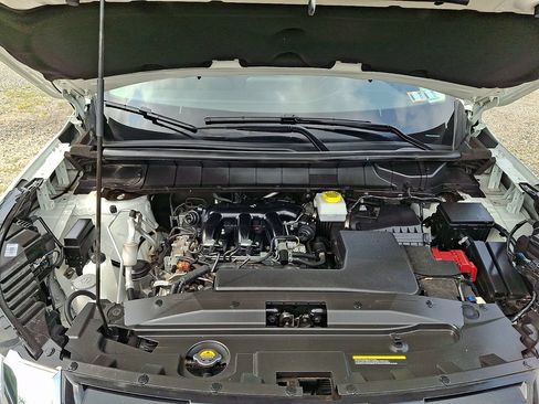 Certified 2024 Nissan Pathfinder SV AWD/4WD image 29