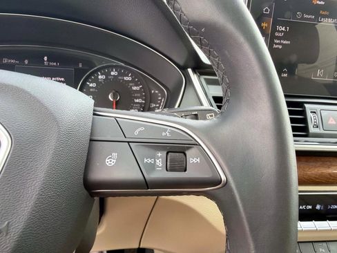 Used 2023 Audi Q5 2.0T Premium w/ Convenience Package AWD/4WD image 26