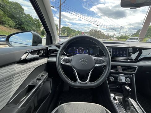 Used 2023 Volkswagen Taos S FWD image 18