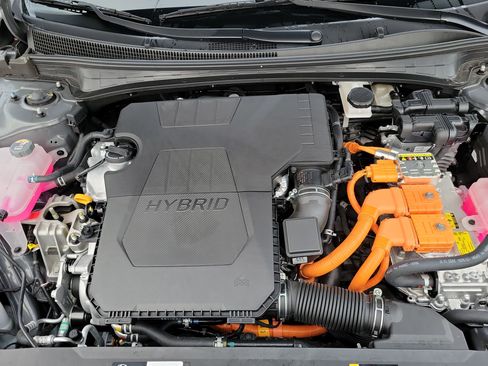 Certified 2025 Hyundai Elantra SEL image 24