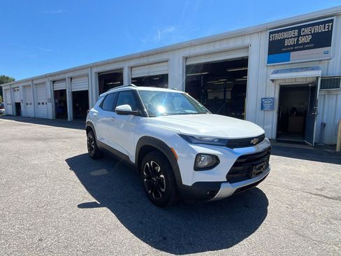 Used 2023 Chevrolet TrailBlazer LT w/ Convenience Package AWD/4WD image 7